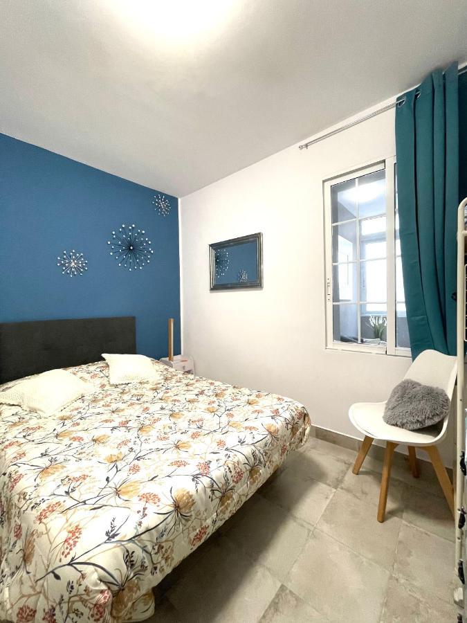 Comfortable Carolina En Alicante Exterior photo